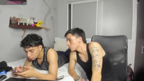 Snapshot of noxx_stark chatting on 09/27/25, 03:44 Noxx  online show from 09/27/25, 03:44