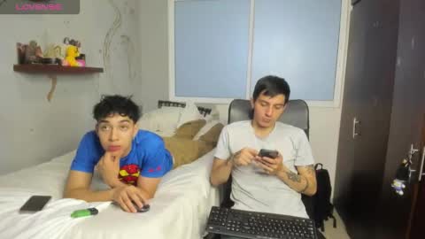 Snapshot of noxx_stark chatting on 10/27/25, 01:31 Noxx  online show from 10/27/25, 01:31