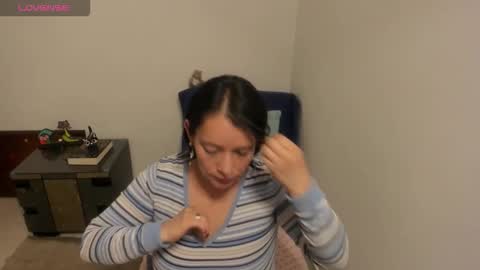 nuit_rose online show from 10/13/25, 02:00