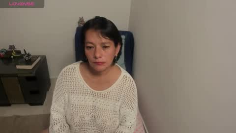 nuit_rose online show from 11/18/25, 02:28