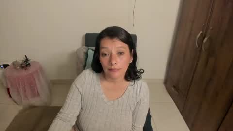 Snapshot of nuit_rose chatting on 07/24/26, 02:09 nuit_rose online show from 07/24/26, 02:09