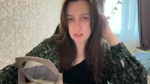 Snapshot of nuitblanche_vibes chatting on 11/10/25, 06:45 nuitblanche_vibes online show from 11/10/25, 06:45