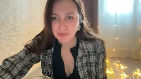 Snapshot of nuitblanche_vibes chatting on 11/14/25, 07:18 nuitblanche_vibes online show from 11/14/25, 07:18