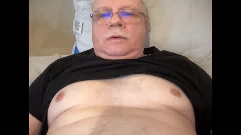 nukiss online show from 01/04/25, 08:49