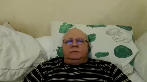 nukiss online show from 02/08/25, 08:53