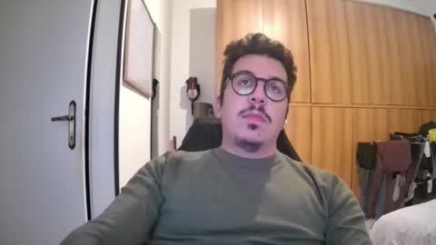 nuotatore90 online show from 11/12/25, 08:52