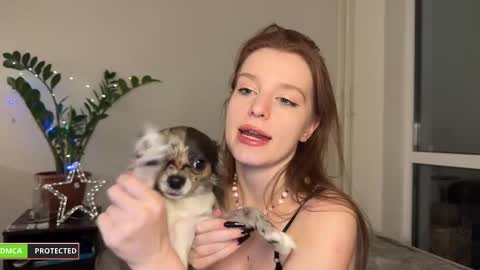 nura_foxx online show from 01/11/25, 12:22