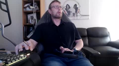 nursefan online show from 11/12/25, 12:49