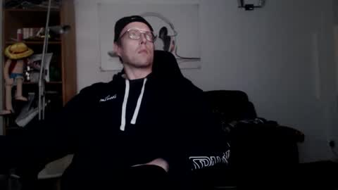 nursefan online show from 12/21/25, 04:36