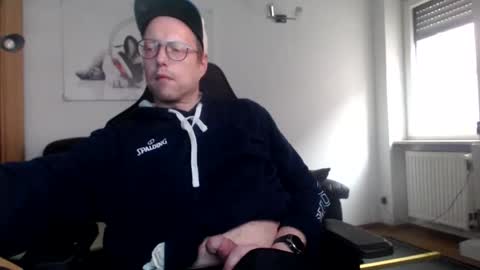 nursefan online show from 12/22/25, 01:52