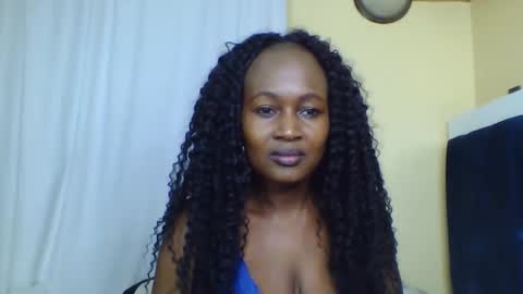 Snapshot of nutgal_ chatting on 10/22/25, 04:40 nutgal online show from 10/22/25, 04:40