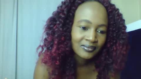 Snapshot of nutgal_ chatting on 12/05/25, 08:01 nutgal online show from 12/05/25, 08:01