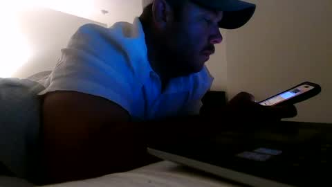 Snapshot of nuttincowboy727272 chatting on 05/18/26, 12:29 nuttincowboy727272 online show from 05/18/26, 12:29