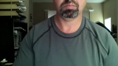 nvrenuff1979 online show from 03/01/26, 01:35