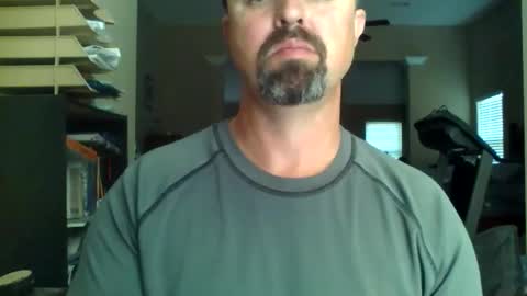 nvrenuff1979 online show from 04/12/26, 12:32