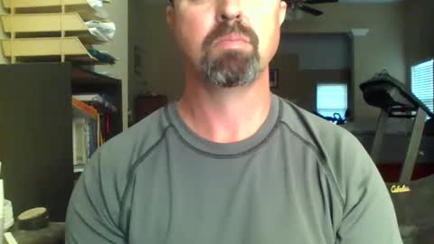 nvrenuff1979 online show from 04/17/26, 11:35