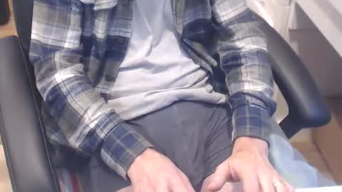 nwih2018 online show from 10/17/25, 03:03