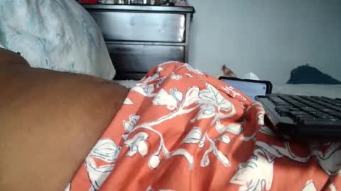 Snapshot of nyakuti chatting on 10/07/25, 04:15 KN online show from 10/07/25, 04:15