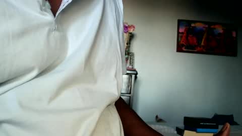 Snapshot of nyakuti chatting on 10/09/25, 03:43 KN online show from 10/09/25, 03:43