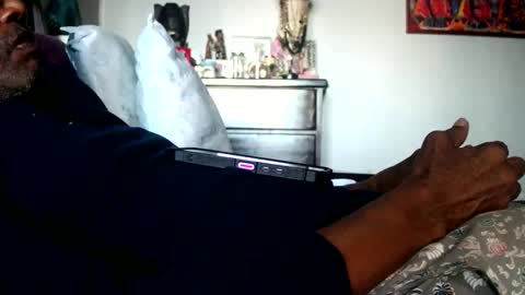Snapshot of nyakuti chatting on 10/16/25, 04:08 KN online show from 10/16/25, 04:08