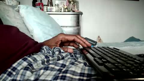 KN online show from 11/13/25, 05:12