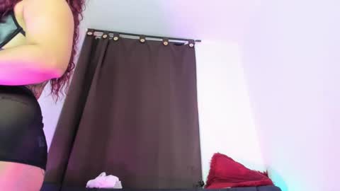 Nia online show from 03/10/25, 05:43