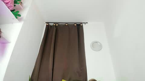 Nia online show from 02/21/26, 05:19