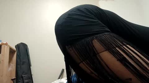 Snapshot of nyanez322 chatting on 01/06/25, 03:08 nyanez322 online show from 01/06/25, 03:08