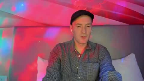 Snapshot of nyhudsonvalleyfun chatting on 12/04/25, 07:22 HudsonValleyNYfun online show from 12/04/25, 07:22