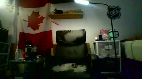 nyisles00 online show from 03/26/26, 02:11