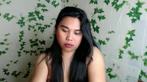 Snapshot of nylecummer chatting on 02/14/25, 10:25 nylecummer online show from 02/14/25, 10:25