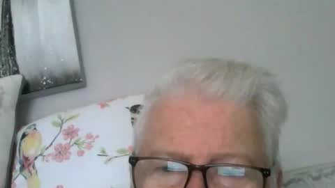 stockings  suspenders mad online show from 09/18/25, 11:01