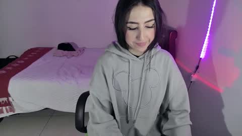 Snapshot of nymph_frida chatting on 12/04/24, 06:55 Frida online show from 12/04/24, 06:55