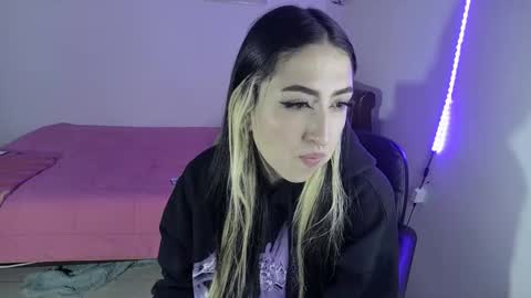 Snapshot of nymph_frida chatting on 01/27/25, 11:54 Frida online show from 01/27/25, 11:54