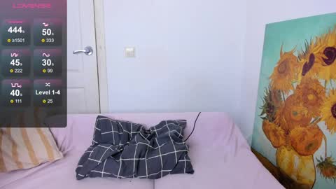 crystal   3 online show from 02/07/25, 12:42