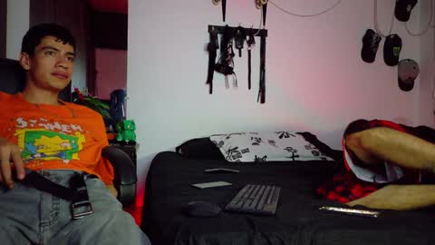 Snapshot of nymphobuddies chatting on 01/30/25, 04:37 David and Steven Independents online show from 01/30/25, 04:37