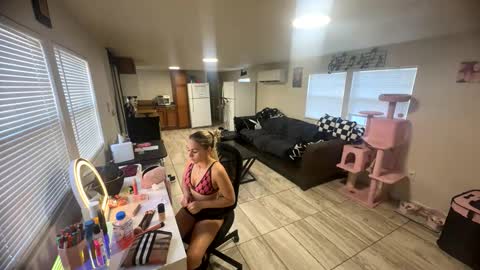 Snapshot of nymphomaticbaby chatting on 11/05/25, 10:21 nymphomaticbaby online show from 11/05/25, 10:21