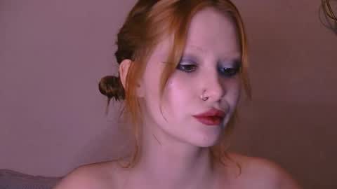 nyra_thira online show from 11/14/25, 03:00