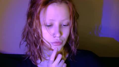 nyra_thira online show from 12/16/25, 10:31