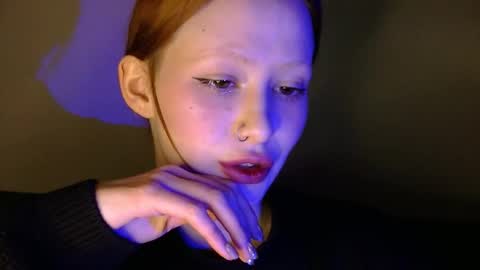 nyra_thira online show from 02/01/26, 03:43