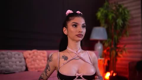 Nyssa online show from 02/07/26, 06:44