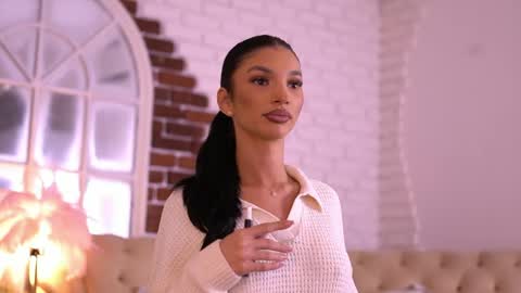 Nyssa online show from 04/03/26, 05:44