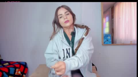 Laura nyu online show from 03/19/26, 07:51