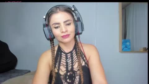 Laura nyu online show from 07/23/26, 01:58