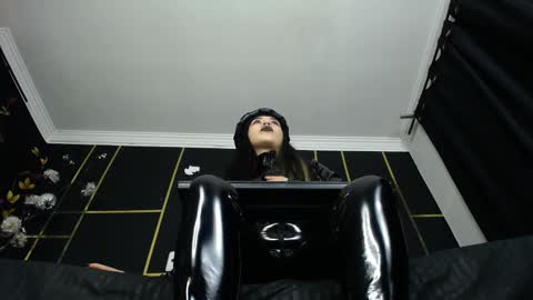 nyx1126 online show from 03/04/25, 10:57