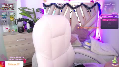 Snapshot of nyx_andria chatting on 12/13/24, 08:30 Alex . online show from 12/13/24, 08:30
