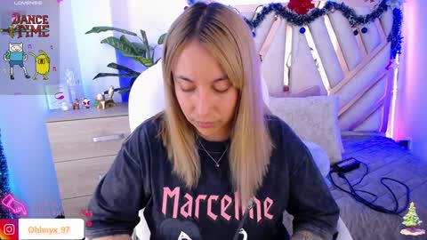 Snapshot of nyx_andria chatting on 12/28/24, 04:08 Alex . online show from 12/28/24, 04:08