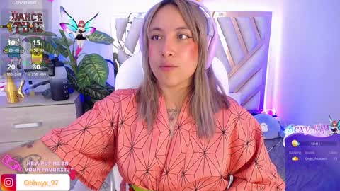 Snapshot of nyx_andria chatting on 01/14/25, 01:26 Alex . online show from 01/14/25, 01:26