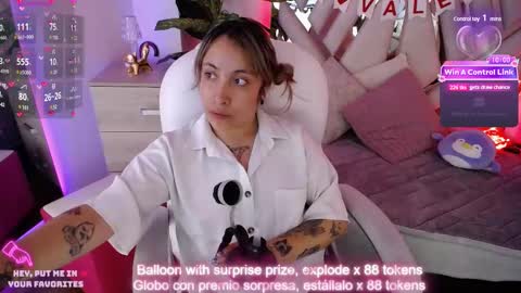 Snapshot of nyx_andria chatting on 02/16/25, 01:25 Alex . online show from 02/16/25, 01:25