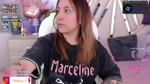 Snapshot of nyx_andria chatting on 09/11/25, 01:49 Alex . online show from 09/11/25, 01:49